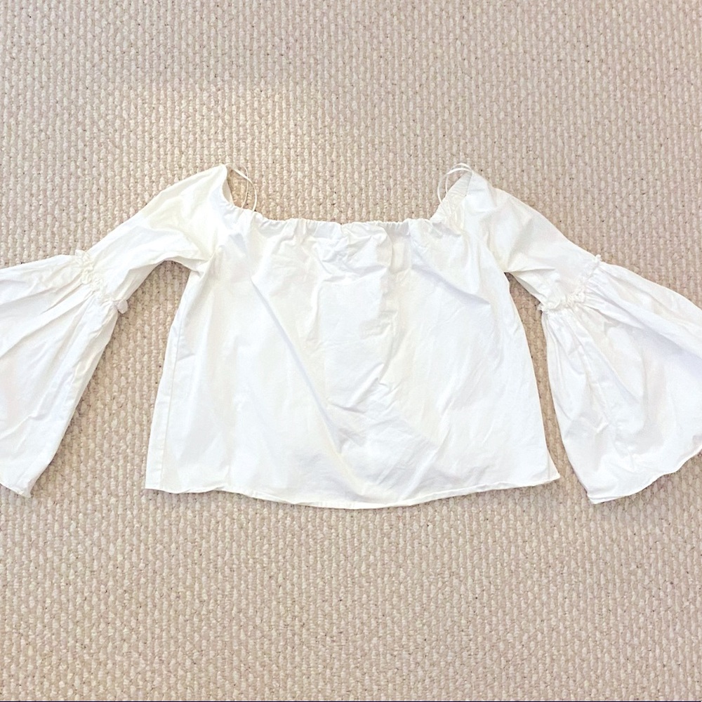 Puffy sleeves white shoulder pirate shirt